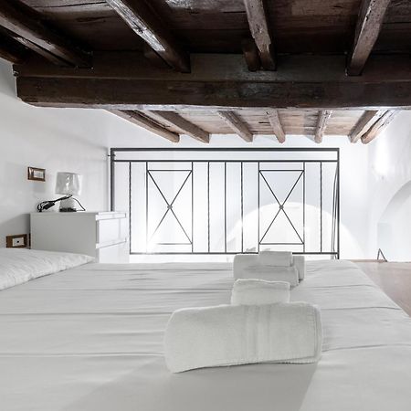 Lovely Studio Apartment - Capocci Róma Kültér fotó